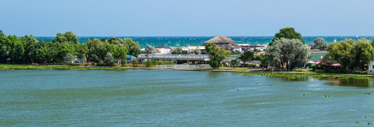Hotel Insula Neptun Bagian luar foto